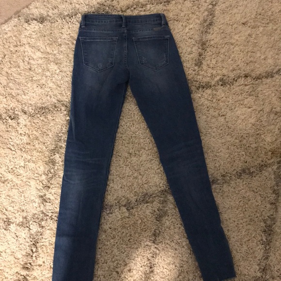 Slightly ripped jeans - Picture 5 of 6
